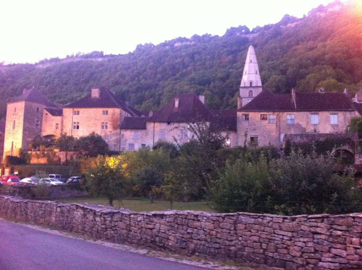 Les Trois Cloches Bed and Breakfast Baume-les-Messieurs Exterior foto